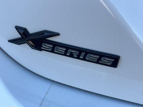 Used 2024 Toyota Camry SE w/ Convenience Package FWD image 9