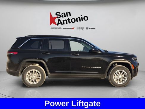 New 2025 Jeep Grand Cherokee Laredo X w/ Luxury Tech Group I AWD/4WD image 9