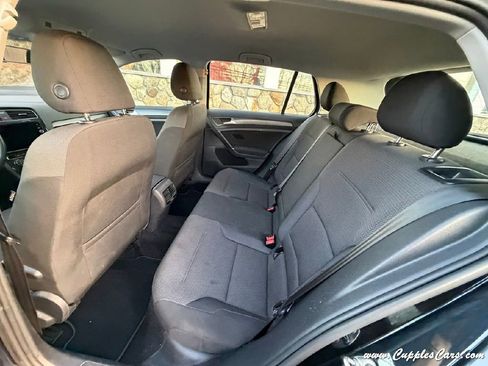 Used 2019 Volkswagen e-Golf SE w/ Driver Assistance Package image 22