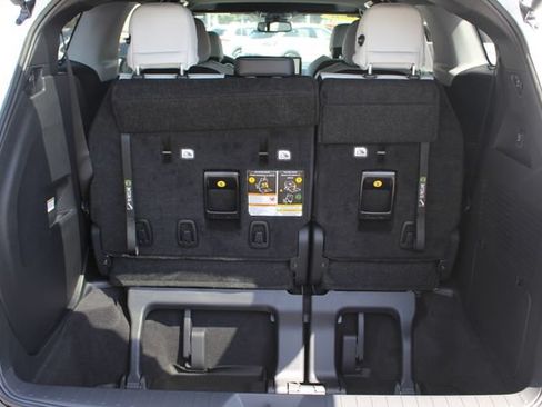 Certified 2026 Toyota Sienna XSE FWD image 23