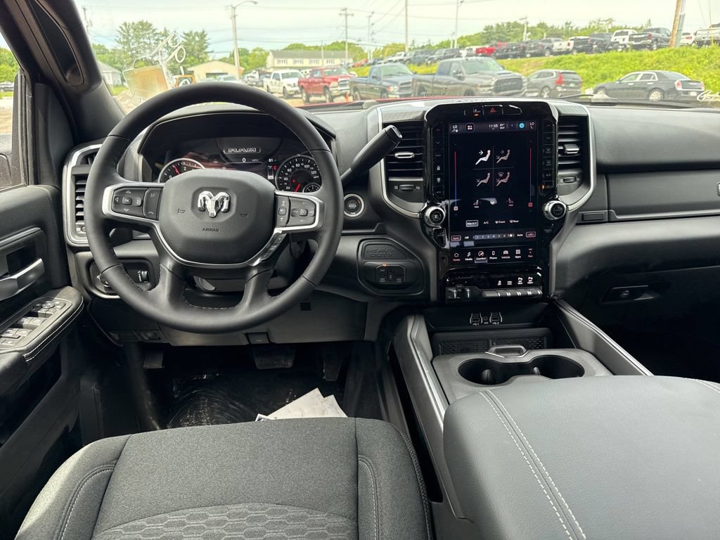 New 2026 RAM 2500 Big Horn AWD/4WD image 18
