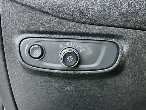 Used 2024 Chevrolet Equinox LS w/ LS Convenience Package FWD image 10