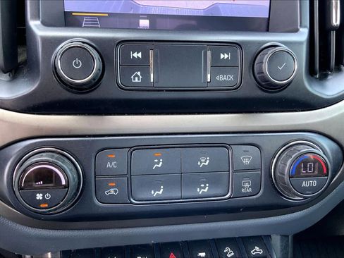 Used 2021 Chevrolet Colorado Z71 w/ Safety Package image 29