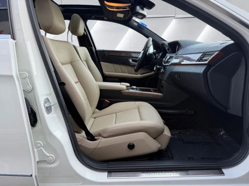 Used 2010 Mercedes-Benz E 350 Sedan image 14