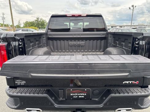 New 2026 GMC Sierra 1500 AT4 w/ AT4 Premium Package AWD/4WD image 33