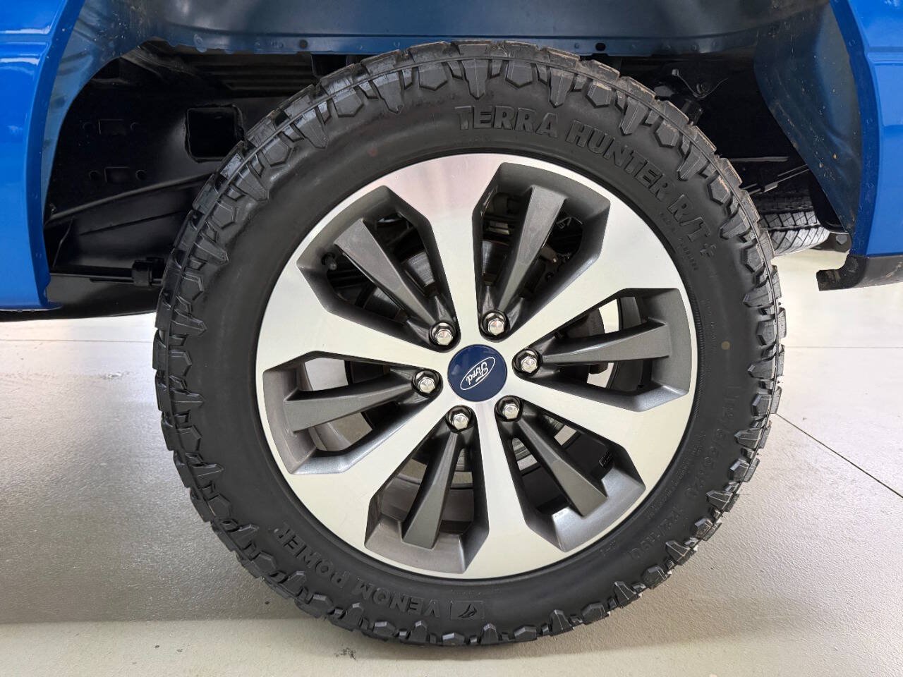 Used 2019 Ford F150 XL w/ Equipment Group 101A Mid AWD/4WD image 25