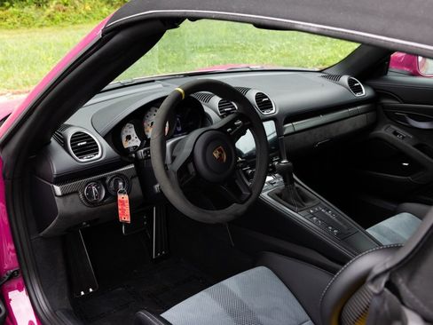 Used 2024 Porsche 718 Boxster Spyder RS image 9