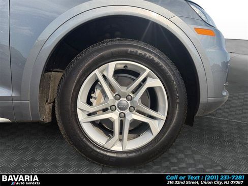 Used 2018 Audi Q5 2.0T Premium w/ Convenience Package AWD/4WD image 9