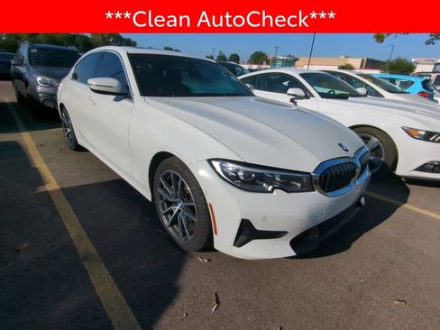 Used 2019 BMW 330i Sedan w/ Premium Package RWD image 3