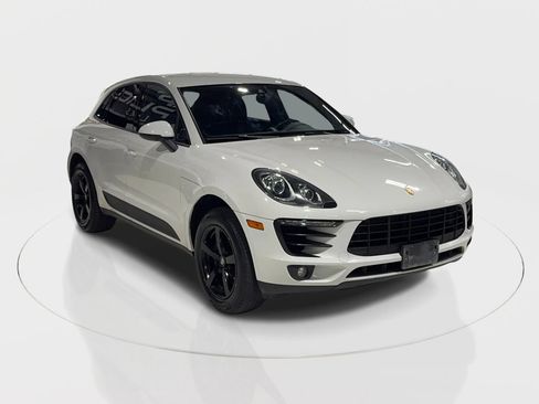 Used 2017 Porsche Macan image 2