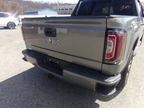 Used 2017 GMC Sierra 1500 SLT AWD/4WD image 8