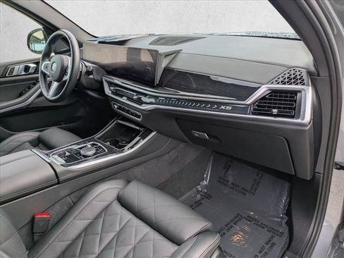 Used 2025 BMW X5 xDrive40i w/ M Sport Package AWD/4WD image 22