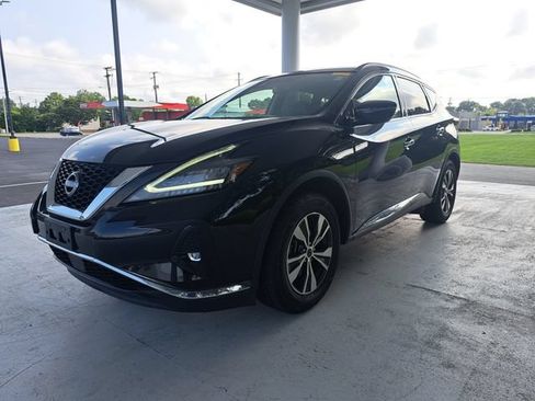Used 2023 Nissan Murano SV AWD/4WD image 3