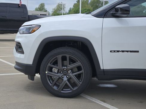 New 2026 Jeep Compass Limited AWD/4WD image 5
