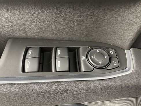 Used 2025 GMC Sierra 1500 SLE image 23