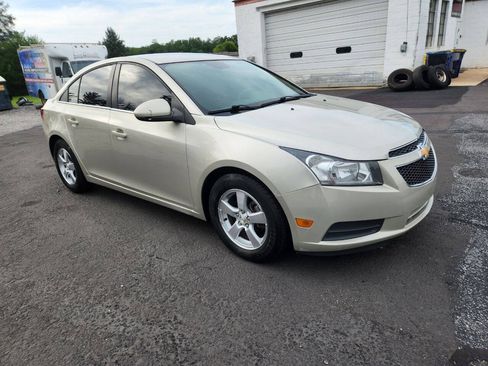 Used 2014 Chevrolet Cruze LT FWD image 4
