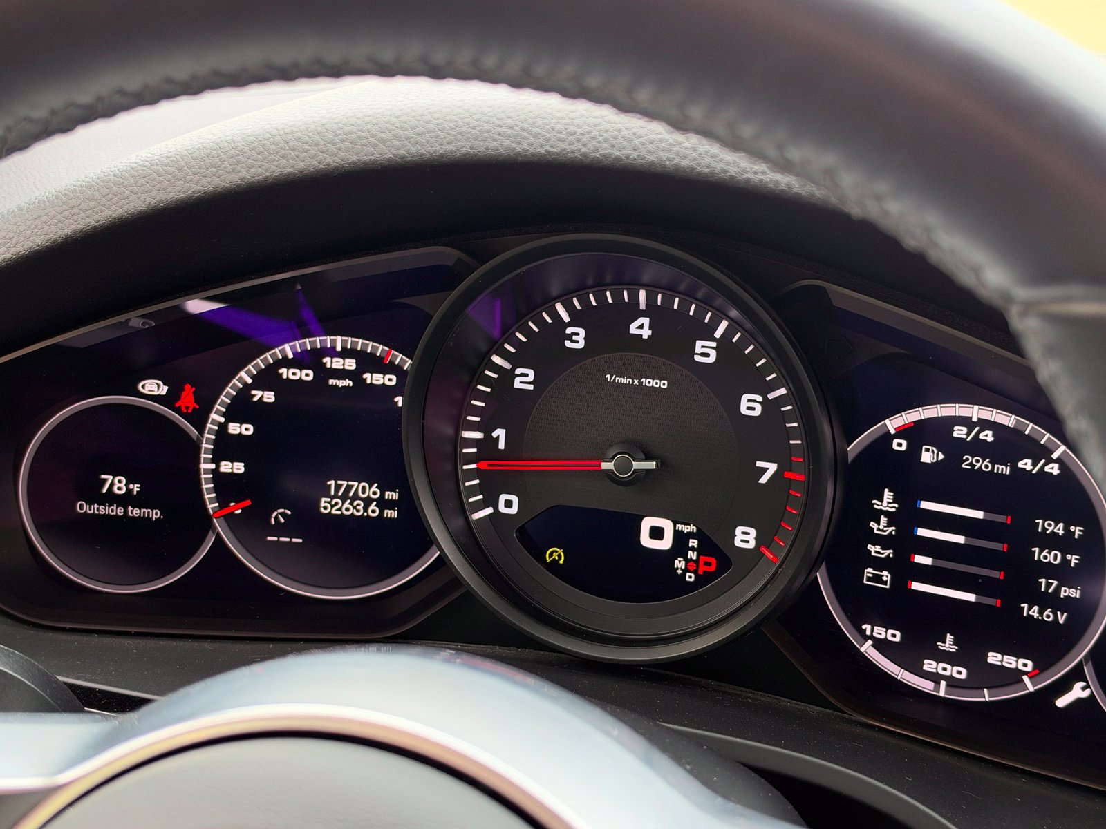Certified 2023 Porsche Cayenne AWD/4WD image 25