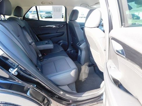 Used 2023 Buick Envision Preferred image 17