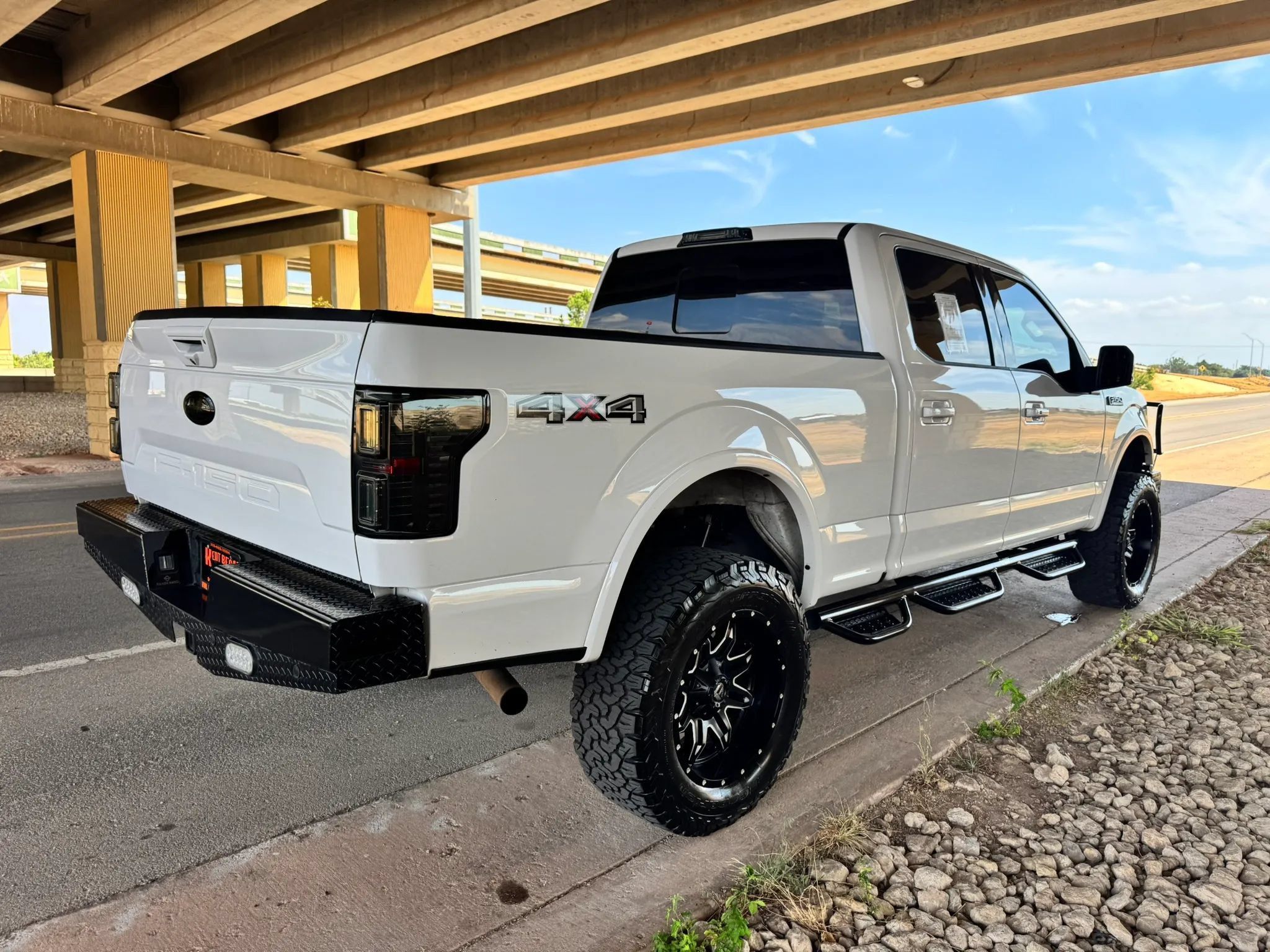 Used 2019 Ford F150 Lariat AWD/4WD image 3