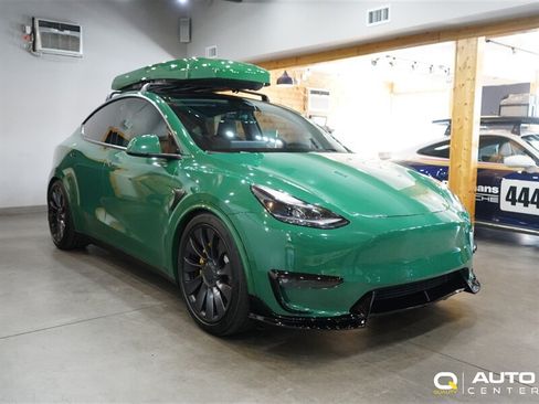 Used 2023 Tesla Model Y Performance AWD/4WD image 3