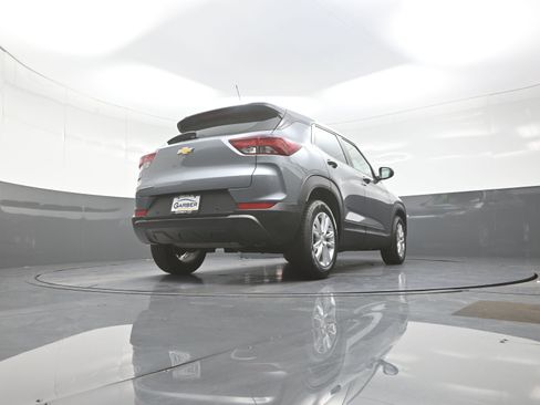 Used 2021 Chevrolet TrailBlazer LS FWD image 11