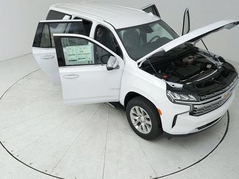 Certified 2024 Chevrolet Tahoe Premier RWD image 17