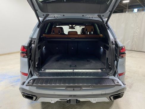 Used 2025 BMW X5 xDrive50e w/ M Sport Package image 29