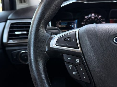 Used 2018 Ford Fusion SE w/ Equipment Group 602A image 31