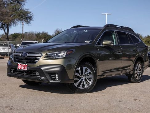 Used 2021 Subaru Outback Premium image 1