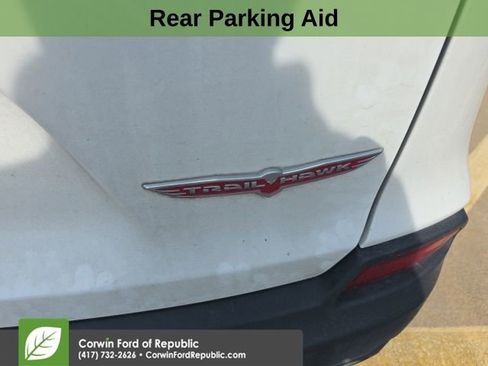 Used 2022 Jeep Cherokee Trailhawk w/ Trailer Tow Group image 7