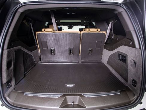 Used 2021 Cadillac Escalade ESV Premium Luxury w/ Driver Assist Tech Package image 10