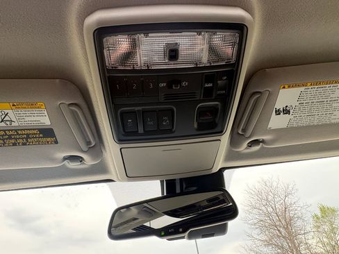 Used 2023 Toyota 4Runner Limited image 31