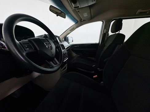 Used 2017 Dodge Grand Caravan SE w/ Power Window Group FWD image 20