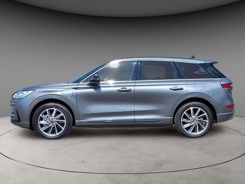 New 2025 Lincoln Corsair Grand Touring w/ Equipment Group 302A AWD/4WD image 2