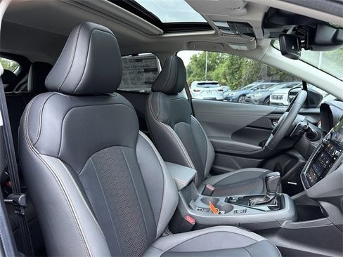 Certified 2025 Subaru Crosstrek 2.5i Limited w/ Popular Package #3A image 18