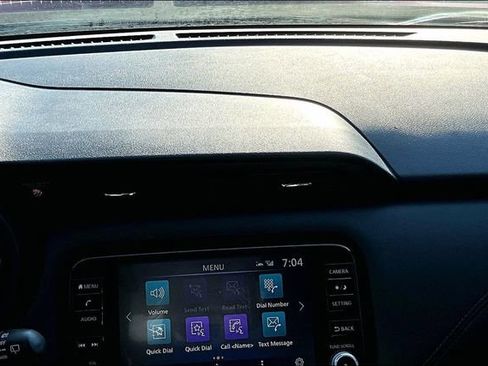 Used 2023 Nissan Kicks SR w/ SR Premium Package FWD image 9