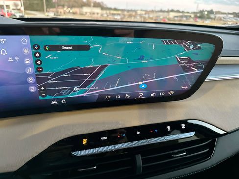 New 2026 Buick Enclave Preferred w/ Power Package image 16