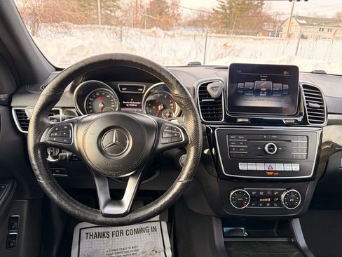 Used 2019 Mercedes-Benz GLS 450 4MATIC image 25