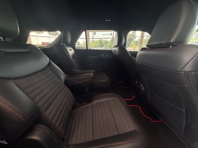 Used 2026 Ford Explorer ST-Line AWD/4WD image 34