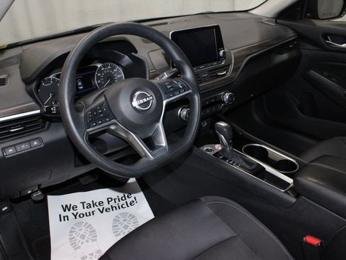 Certified 2024 Nissan Altima 2.5 SV FWD image 22