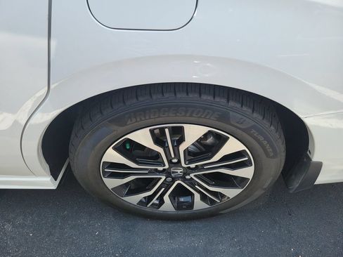 Used 2025 Honda Odyssey Elite image 10