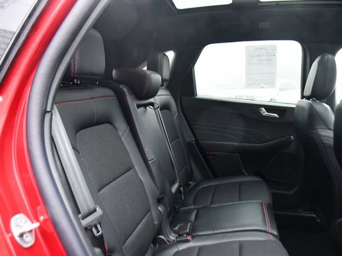 Used 2025 Ford Escape ST-Line w/ Tech Pack #1 AWD/4WD image 18