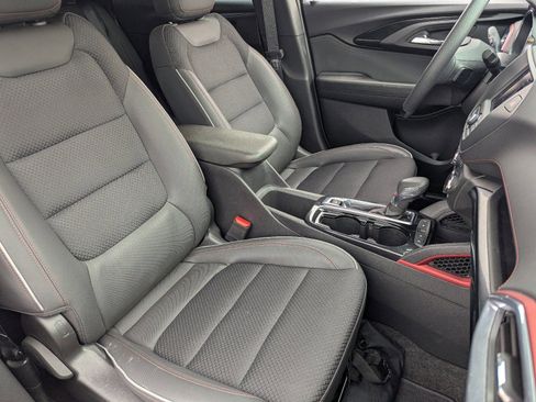 Used 2023 Chevrolet TrailBlazer RS image 11