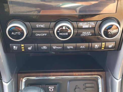 Used 2019 Subaru Ascent Touring image 14