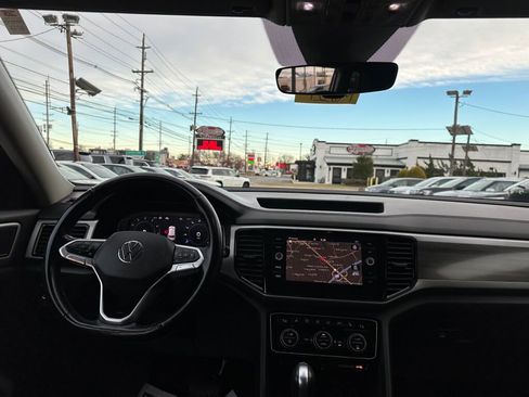 Used 2021 Volkswagen Atlas SEL image 19