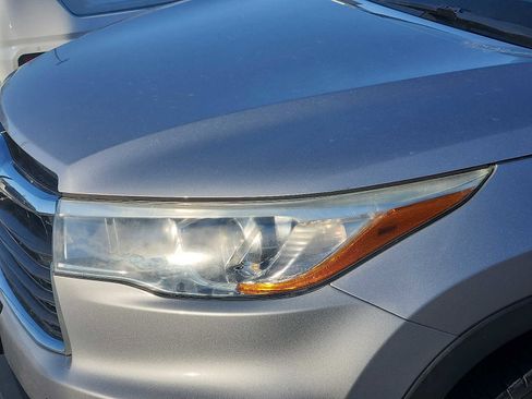 Used 2015 Toyota Highlander XLE image 9