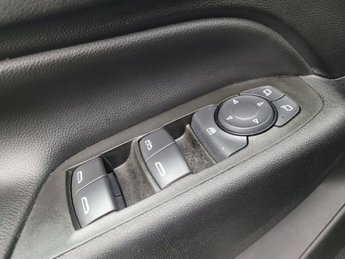 Used 2020 Chevrolet Equinox LT w/ Driver Convenience Package image 27