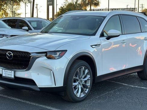 New 2026 MAZDA CX-90 3.3 Turbo w/ Preferred Package image 4