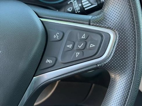 Used 2023 Chevrolet Equinox LS w/ Driver Confidence II Package FWD image 18