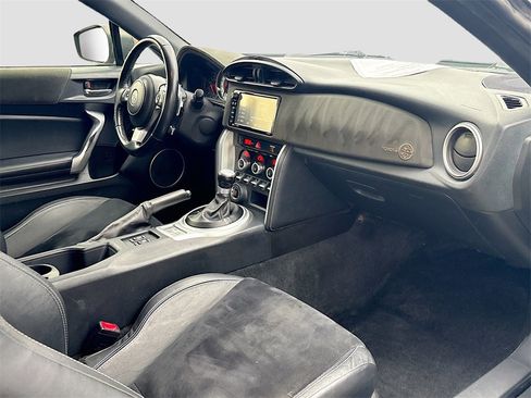 Used 2019 Toyota 86 image 27